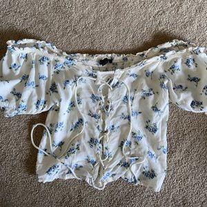 American Eagle off the shoulder crop top